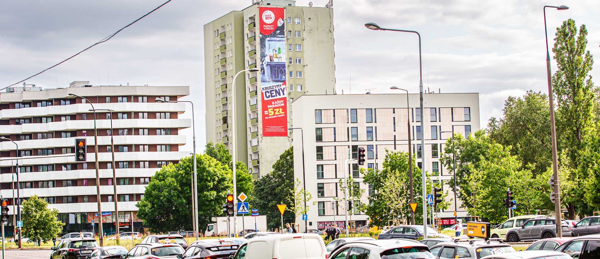 Czy reklama wielkoformatowa zwiększa sprzedaż? Czego uczy kampania Dużego Bena