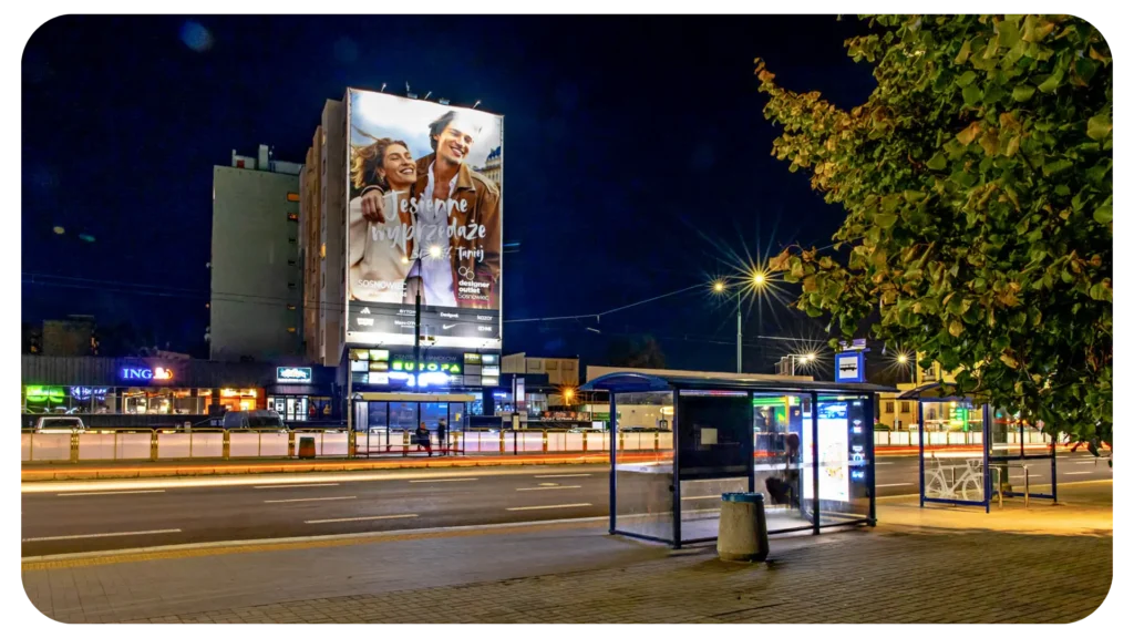 Nośnik wielkoformatowy promujący Designer Outlet - GRUPA RW