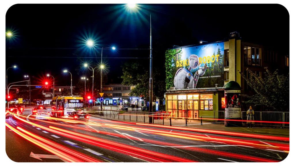 Kampania muralowa "Dziki Robot" w Warszawie – wyjątkowe połączenie sztuki i reklamy