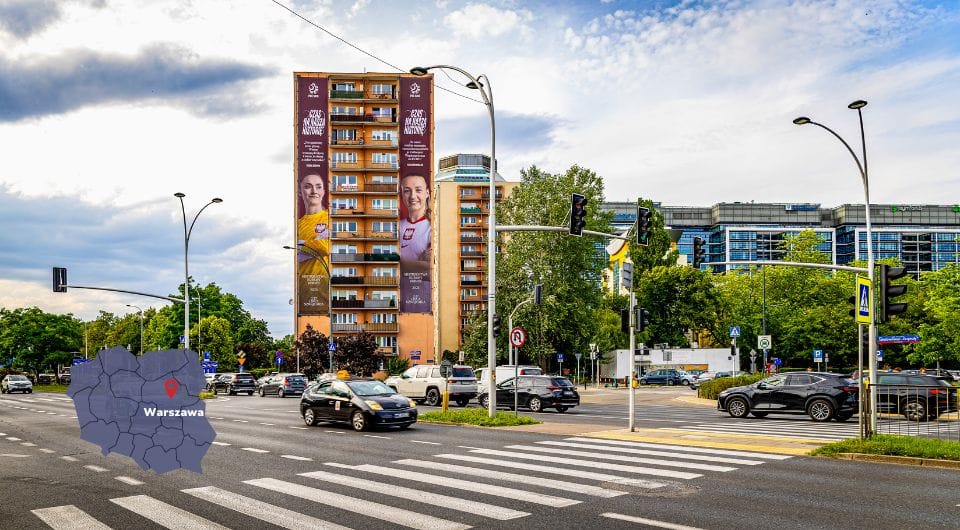 Billboard OOH w Warszawie – kobieca reprezentacja Polski, kampania wspierająca Euro 2025