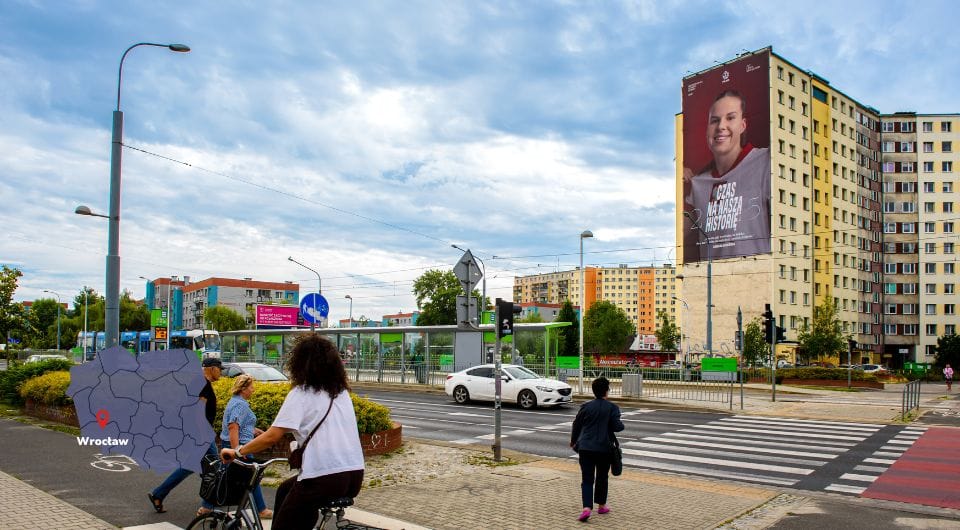 Reklama zewnętrzna we Wrocławiu – kobiecy sport na wielkim formacie