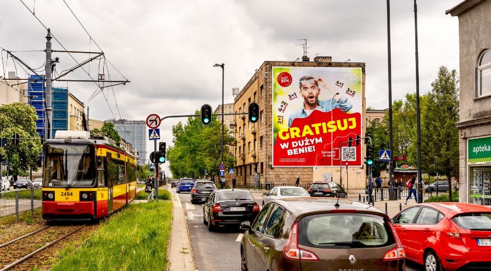Outdoorowa kampania Duży Ben w Łodzi – reklama w przestrzeni miejskiej