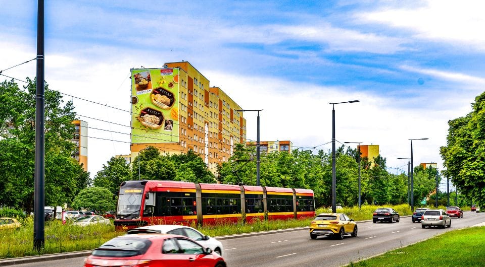 Outdoorowa reklama Grycan w Łodzi – promocja lodów i letnich emocji w przestrzeni miejskiej