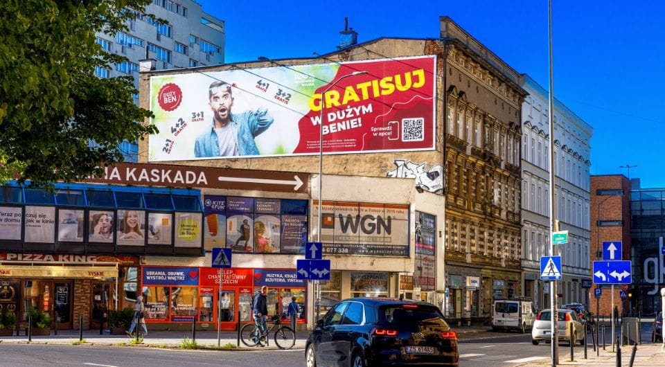 Reklama ścienna Duży Ben w Szczecinie – outdoor w przestrzeni o dużym ruchu